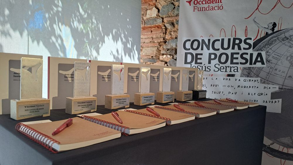trofeos Premio de Poesía Jesús Serra